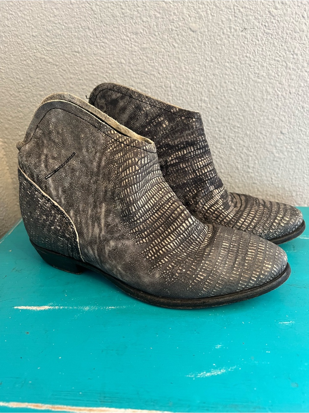 Cinzia Araia Gray Python Embossed Ankle Boots Size 37